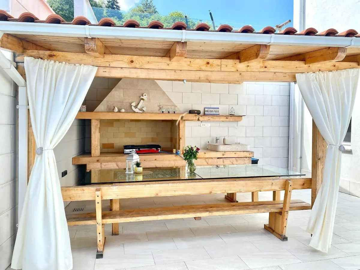 Villa Marta Opatija 0*,  Kroatien